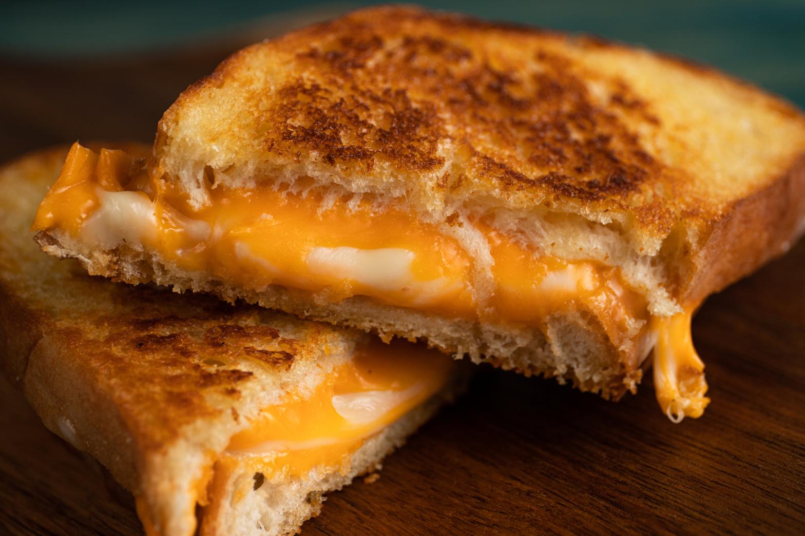 grilled cheese, cheese toastie