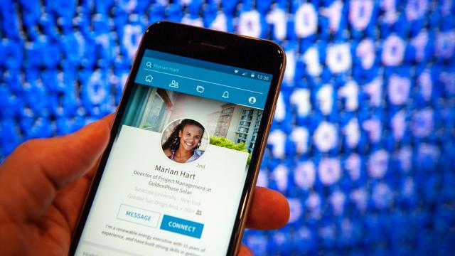 A New LinkedIn Feature Lets You Record Your Name So Contacts Know How to Pronounce It