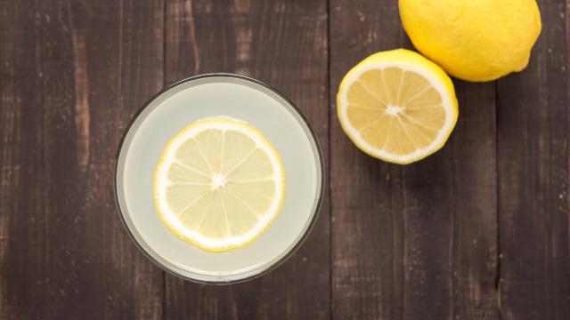 How to Make a Single Glass of Lemonade