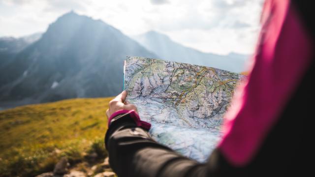 How to Read a Trail Map