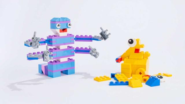 Teach Your Kids about Online Safety by Building LEGO