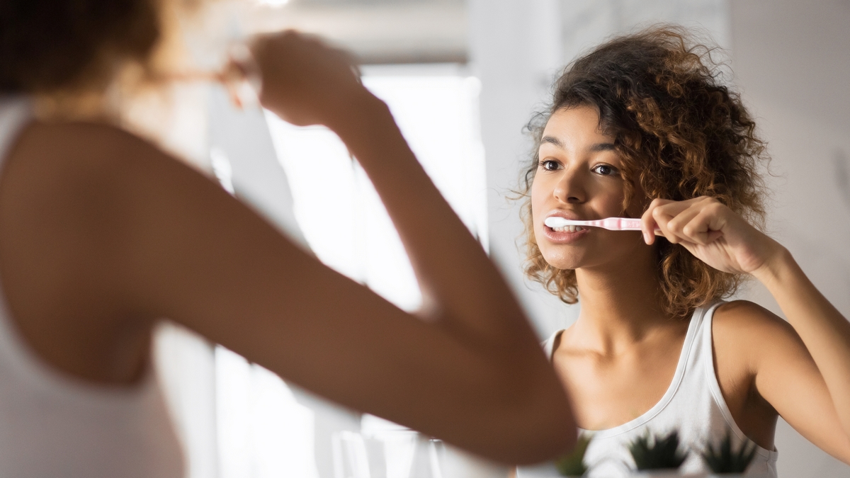 exercises while brushing your teeth
