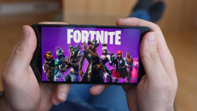 How to Sneak Fortnite on Your iPhone