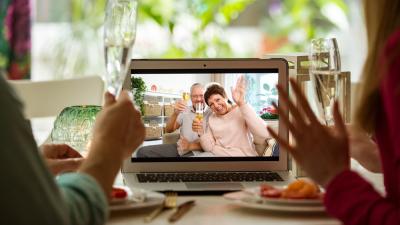 The Best Free Video Chat Apps for Hosting a Virtual Holiday Party