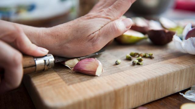 How to Make Garlic Less Garlic-y