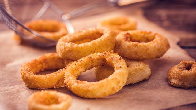 If You’re In Love With Onion Rings Like Lorde, Here’s All The Ways To Make Them