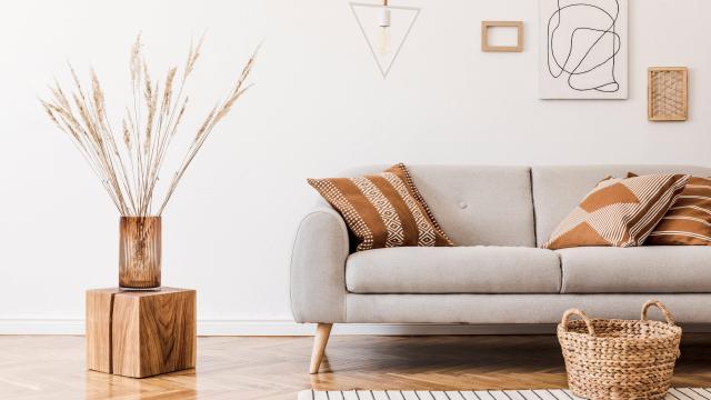 How to Embrace Minimalist Decor When You’re Not a Minimalist