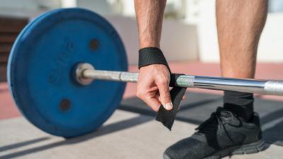 The Three Types of Deadlift Straps, and How to Choose the Right One
