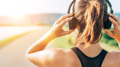 13 Fitness Podcasts That Will Motivate You to Get Moving
