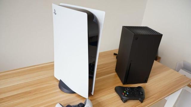 Is it Safer to Place Your PS5 or Xbox Series X Vertically, or Horizontally?