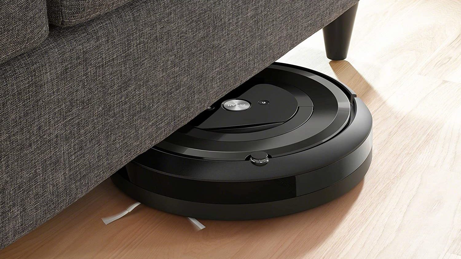 Roomba E3 robot vacuum cleaner