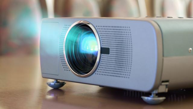 Your Retro Gaming Rig Needs a ‘Cheap’ Projector