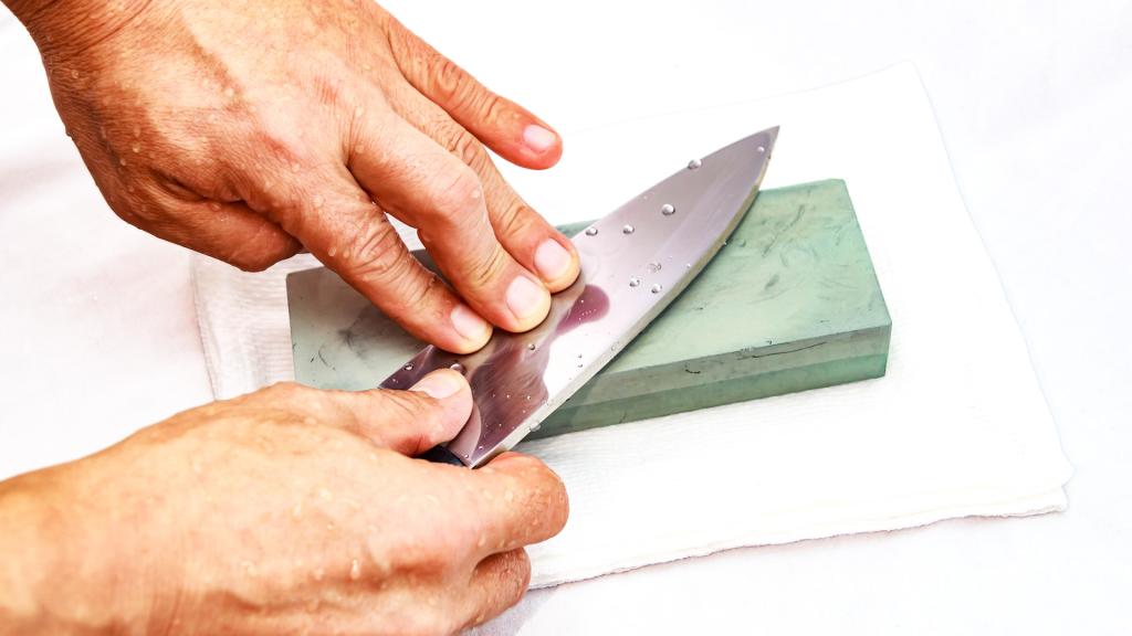 Sharp Pebble Knife Sharpening Angles - Best Sharpening Angle for