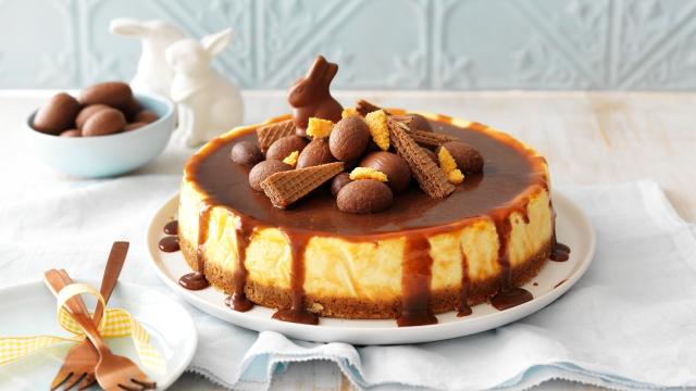 Who Needs Chocolate Eggs When You Have This Easter Vanilla Cheesecake