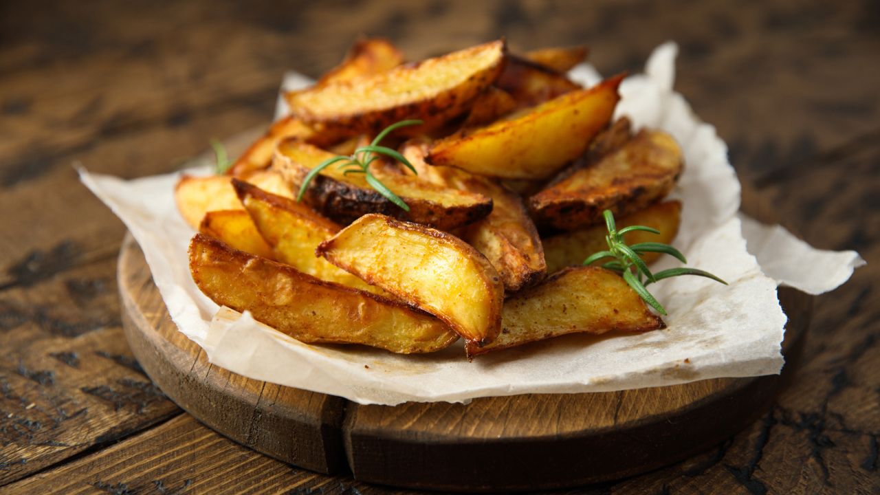 This is How You Make Perfect Potato Wedges at Home