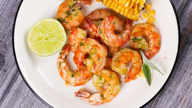 The Easiest Way to Cook a Whole Bunch of Prawns