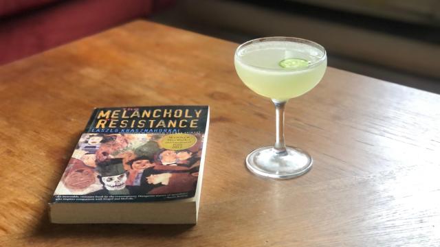 This Cucumber Gimlet Is a Weekend Necessity