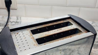 This Is the Correct Way to Clean Your Toaster