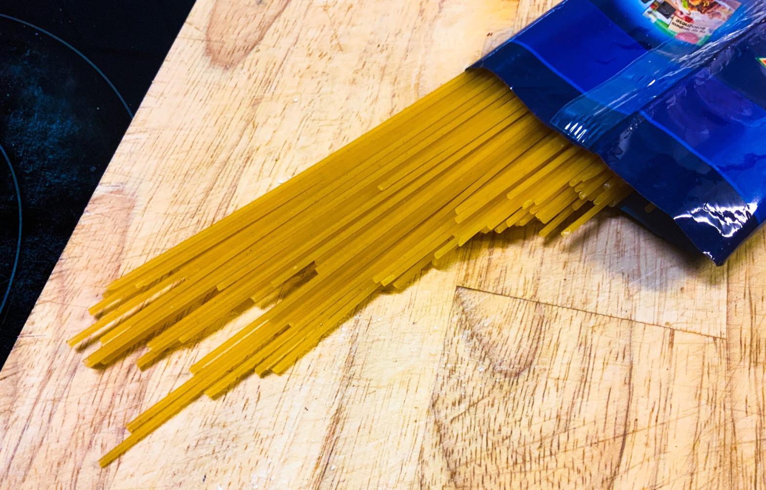 spaghetti pasta packet