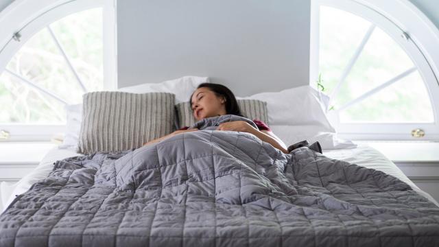 5 Weighted Blankets to Help Ease Your Anxiety and Send You off to Sleep