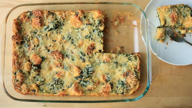 Make a Stellar Breakfast With a Tub of Spinach Dip
