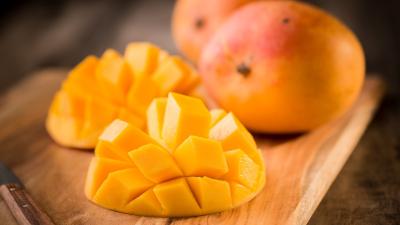 Mango Season Is Back, Here’s the Best Way to Cut Them Up