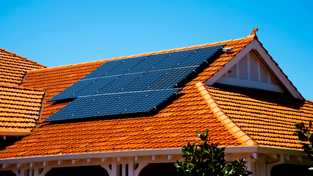 How Many Solar Panels Do You Need to Power a House?