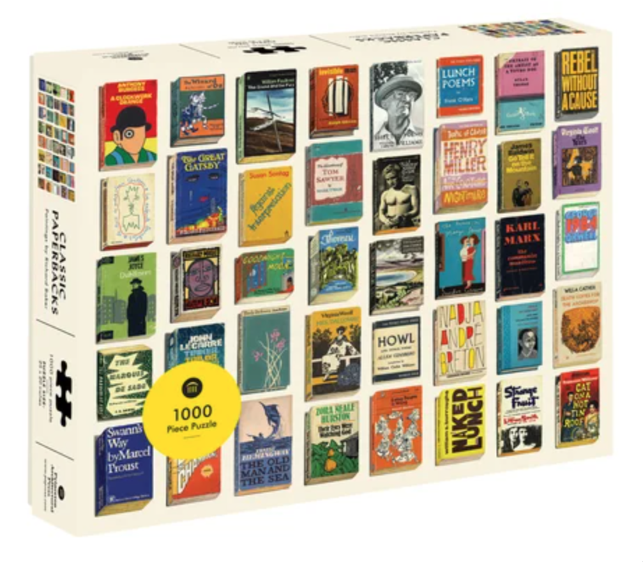 9 of the Best Gifts for Book Enthusiasts (That Aren’t Books)