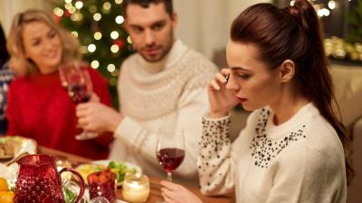 How to Survive Your Toxic Family Over the Holidays