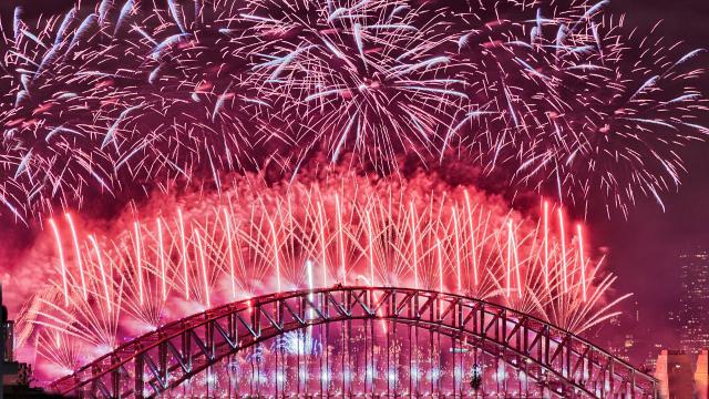 Your Guide to NYE Fireworks Displays Around Australia in 2023