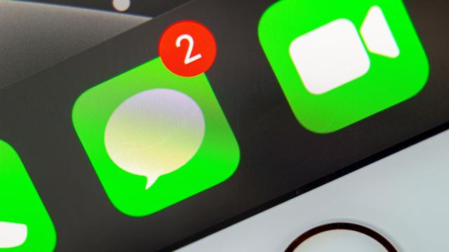 The Easiest Ways to Sync iMessages Across All Your Devices