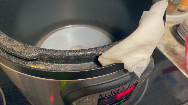 Three Ways to Clean the Grossest Part of Your Instant Pot