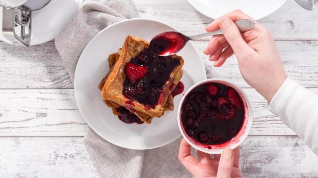 Jazz Up Desserts With a Microwave Fruit Compote