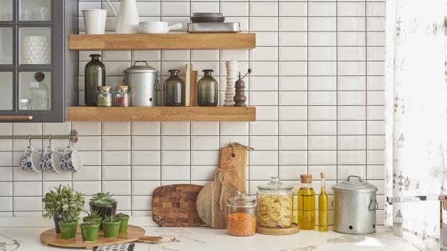 12 Surprising Things You Should Keep in Your Kitchen