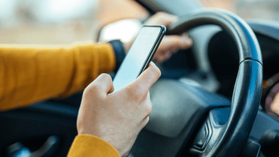Here’s What You Can and Can’t Do With Your Phone While Driving in Australia