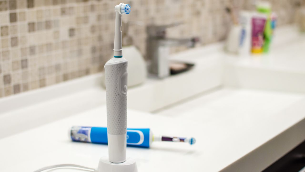 electric toothbrush clean