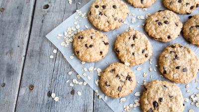 Give Your Cookies a Helpful Oat Bottom