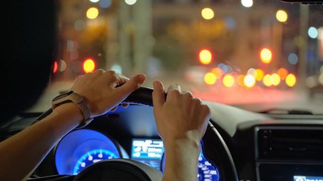 Driving on Less Than 5 Hours of Sleep Is Just as Dangerous as Drunk-Driving, Study Finds
