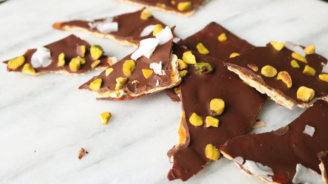This Three-Ingredient Matzo Confection is Sweet and Salty Perfection