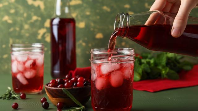 Cranberry Really Might Help Prevent UTIs for Many, Large Review Finds