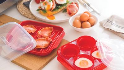 This $10 Egg Poacher Can Help You Recreate Café-Worthy Brekkies at Home