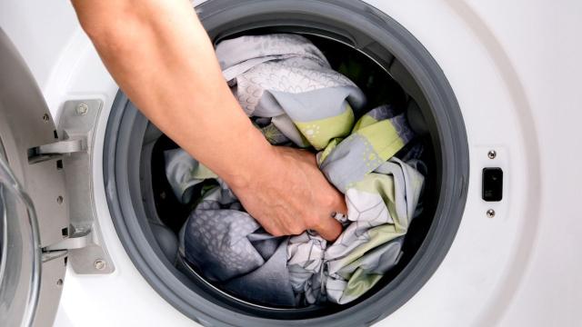 7 Alternatives to Try When You’re Out of Laundry Detergent