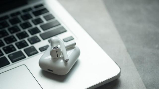 Here’s How to Connect Your AirPods to a MacBook
