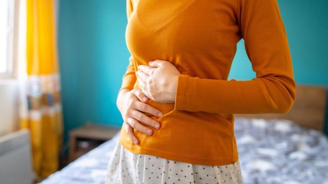 What Science Says You Should and Shouldn’t Eat if You Have Period Cramps
