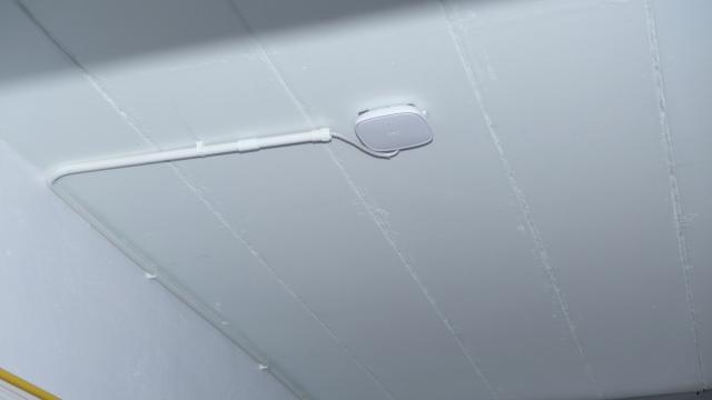 Why You Should Mount Your WiFi Router on the Ceiling (and How to Do It)