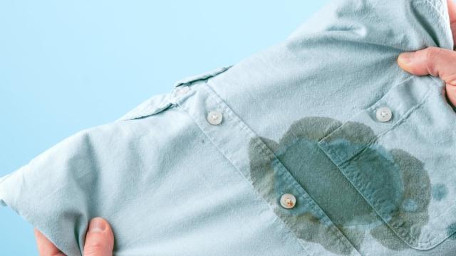The Best Ways to Remove Set-in Grease and Oil Stains From Your Clothes