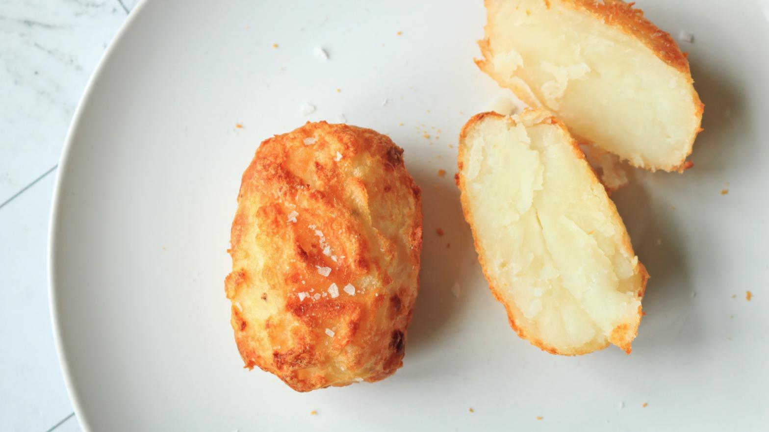 This Viral Roasted Potato Recipe Tastes Like a Giant French Fry