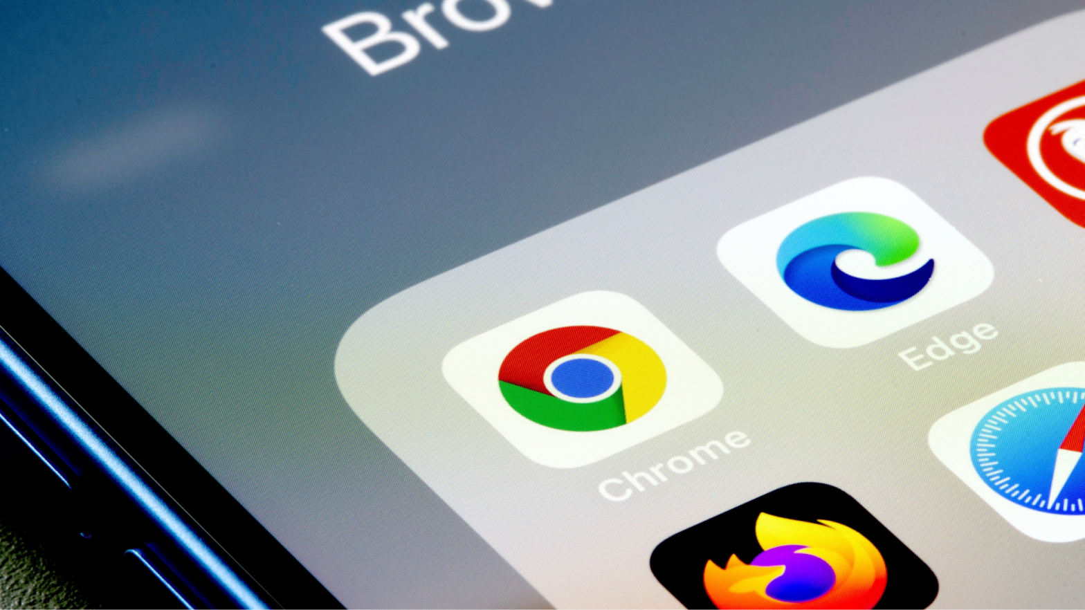 How to Close All Your Open iPhone Browser Tabs at Once
