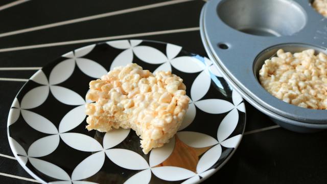 Make These Emergency Rice Krispies Treats in the Microwave