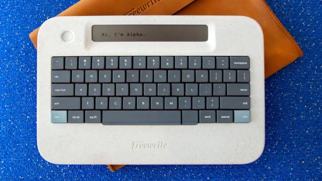 The Freewrite Alpha Can Help Writers Focus, But It Feels (and Sounds) Cheap
